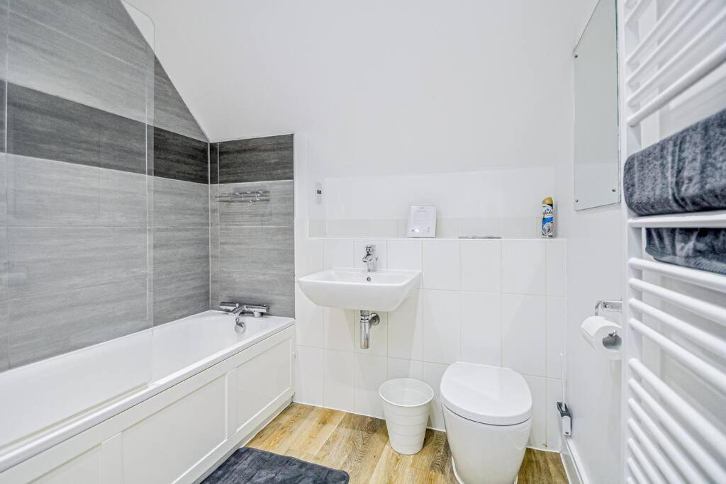 Entire House Sleeps 8 Near The River Thamesメイデンヘッド エクステリア 写真